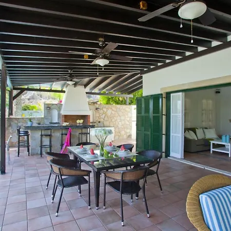 The Perfect Family Holiday With Private Pool, 1542 Βίλα