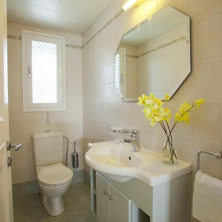 The Perfect Family Holiday With Private Pool, 1542 Βίλα *